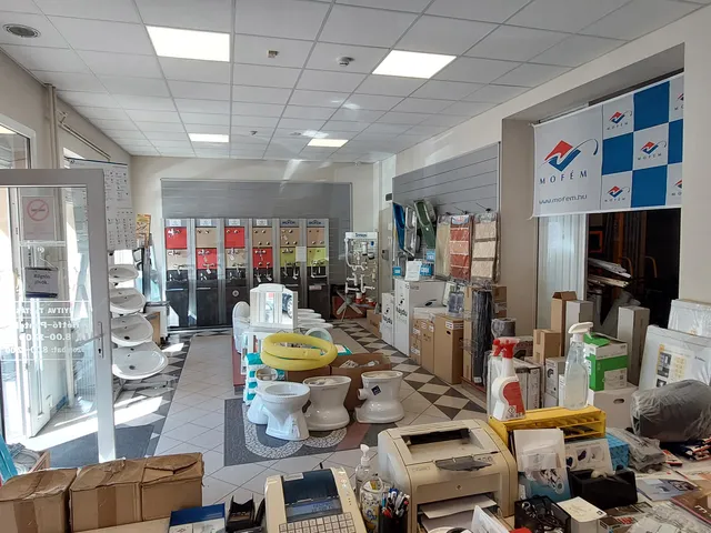 Kiadó kereskedelmi és ipari ingatlan Tatabánya 133 nm
