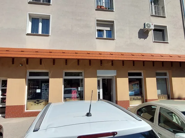 Kiadó kereskedelmi és ipari ingatlan Tatabánya 133 nm