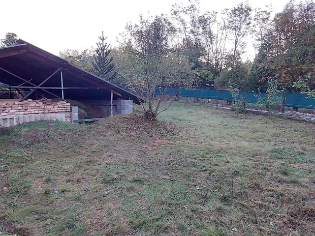 Eladó telek Tatabánya, Vidra utca 490 nm
