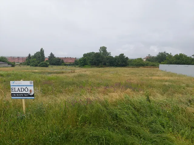 Eladó telek Tokodaltáró 1021 nm