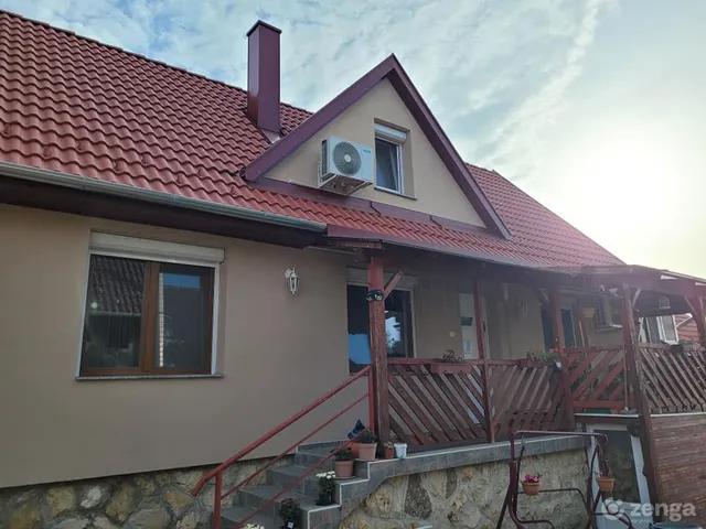 Eladó ház Lánycsók 150 nm