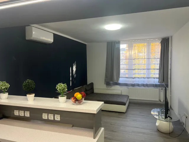 Eladó lakás Tatabánya, Újváros 57 nm