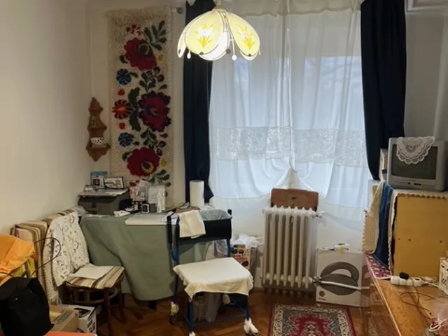 Eladó lakás Tatabánya, Ságvári-lakótelep 57 nm