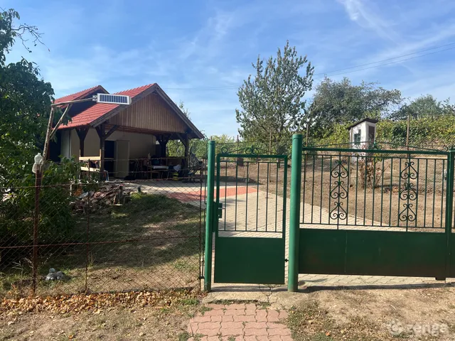 Eladó ház Tatabánya, Turuloldal 80 nm