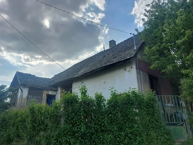 Eladó ház Szakcs 107 nm