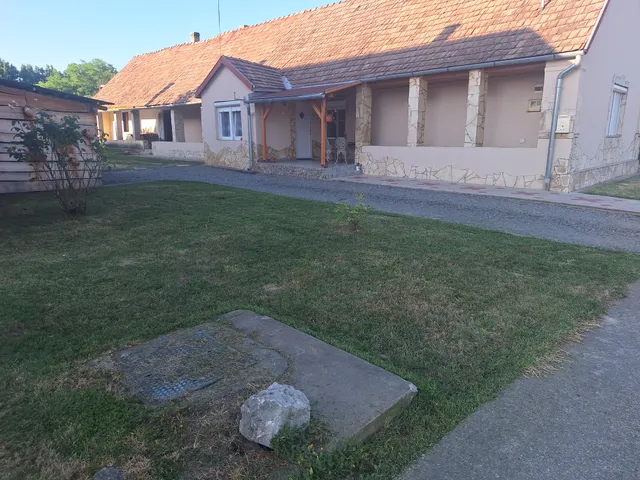 Eladó ház Kaposszekcső 120 nm