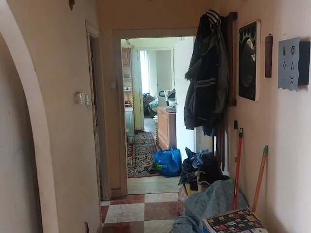 Eladó lakás Komló, Vörösmarty 53 nm