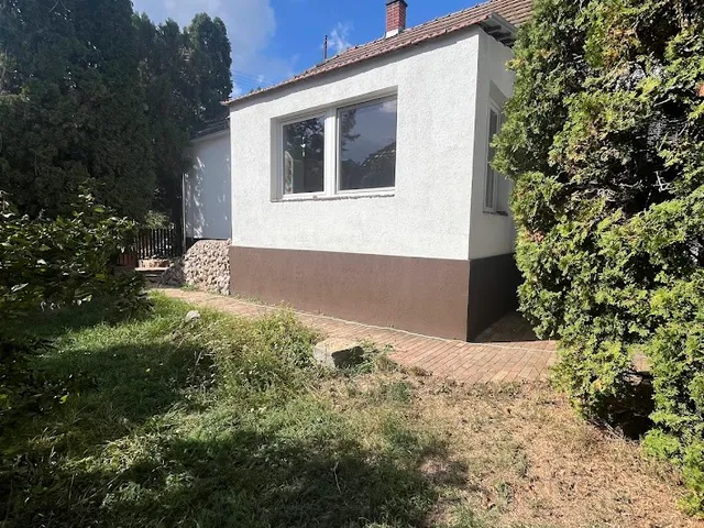 Eladó ház Gödre 77 nm