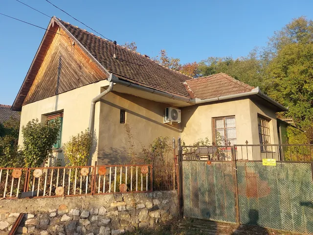 Eladó ház Kurd 67 nm