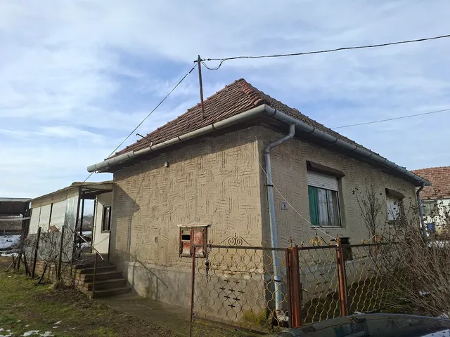 Eladó ház Gyulaj 70 nm