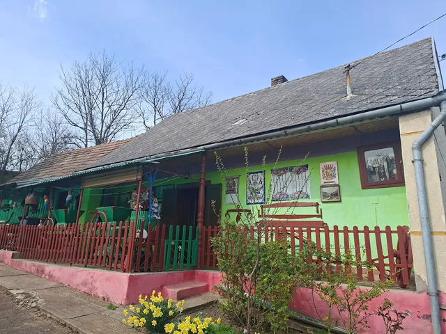 Eladó ház Szakcs 63 nm