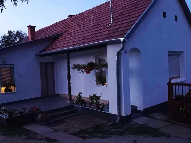 Eladó ház Váralja 87 nm