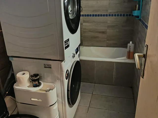 Eladó lakás Komló, Zrínyi utca 72 nm