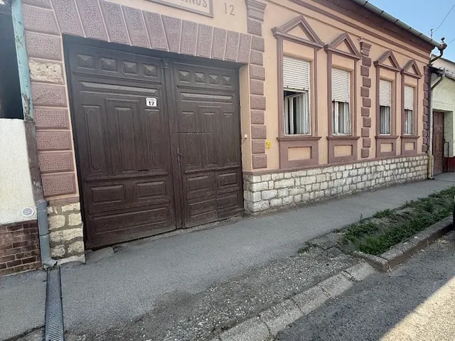 Eladó ház Szászvár 125 nm