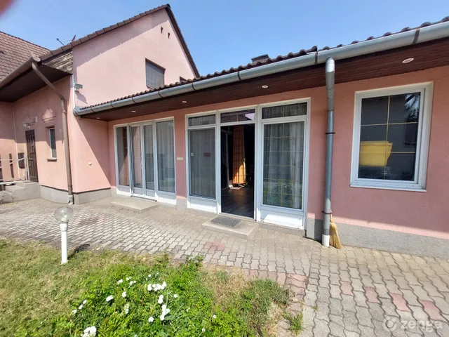 Eladó ház Kaposvár 311 nm