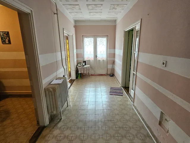 Eladó ház Dombóvár, Tüske 150 nm