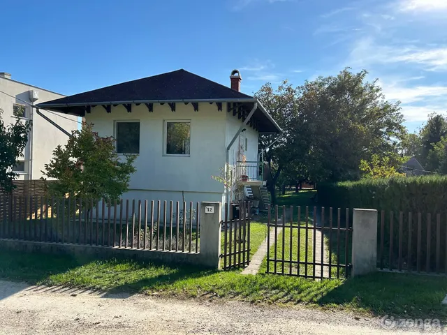 Eladó ház Balatonkenese 80 nm