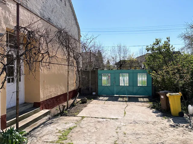 Eladó ház Kiszombor, Óbébai utca  140 nm