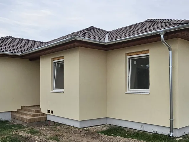 Eladó ház Kecskemét, Alsószéktó 111 nm