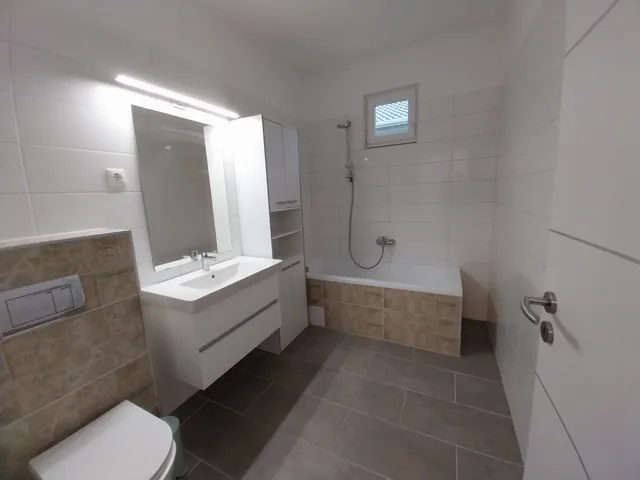 Kiadó ház Kecskemét, Homokbánya 99 nm