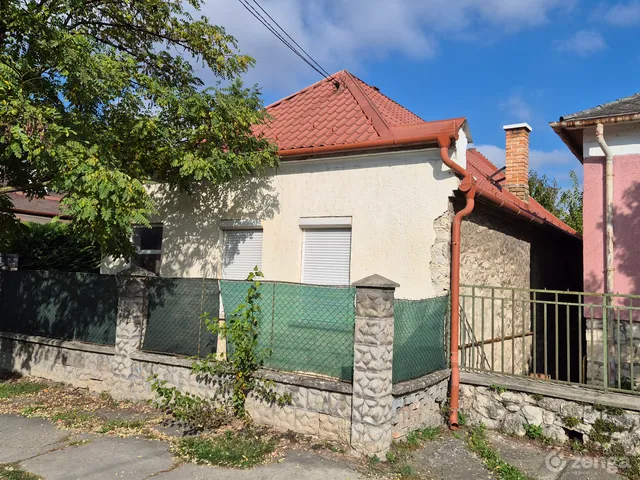 Eladó ház Süttő 60 nm