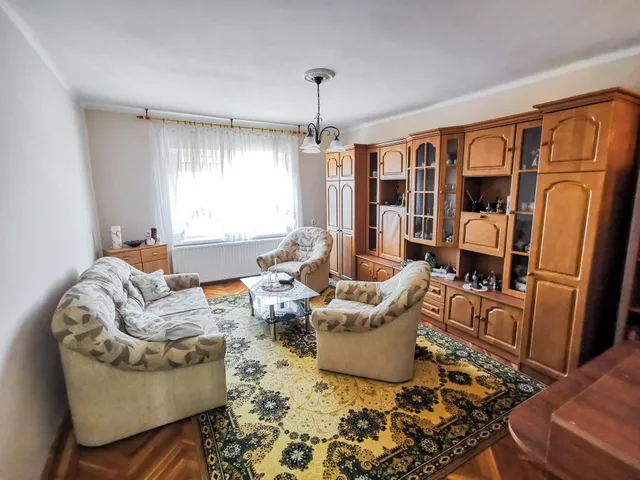 Eladó lakás Győr, Szabadhegy, József Attila utca 45c 72 nm