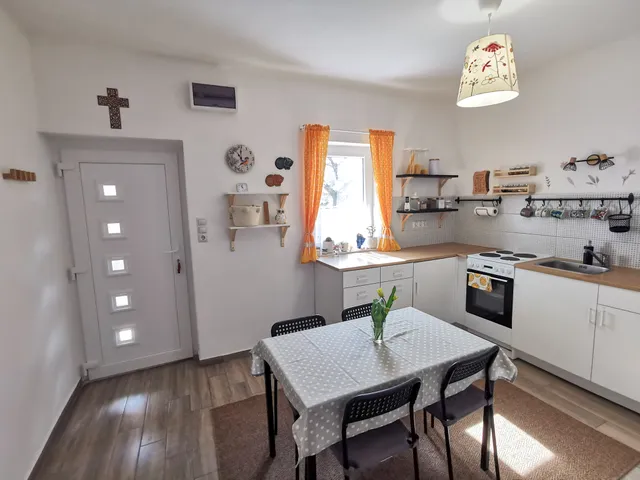 Eladó ház Mezőörs, Petőfi utca 75 nm