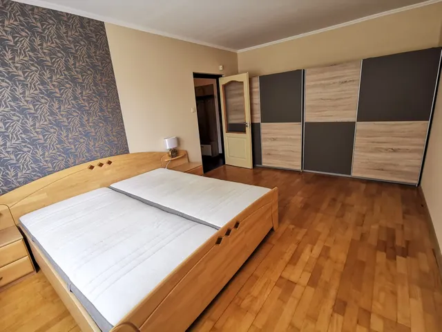 Eladó lakás Győr, Adyváros 54 nm