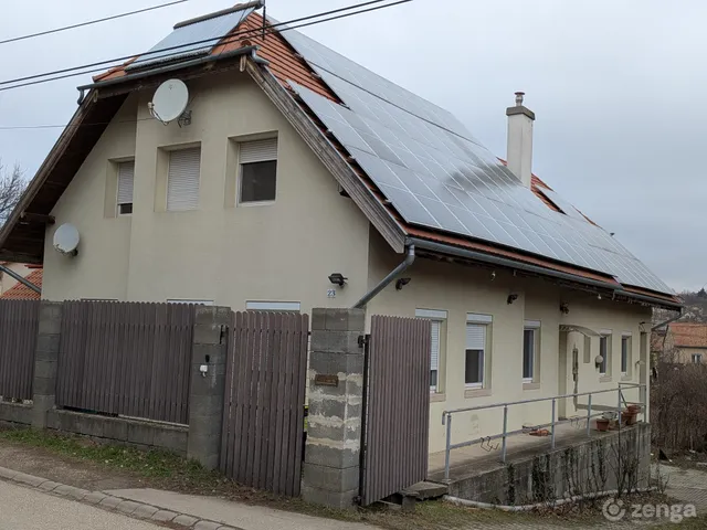 Eladó ház Pomáz 245 nm