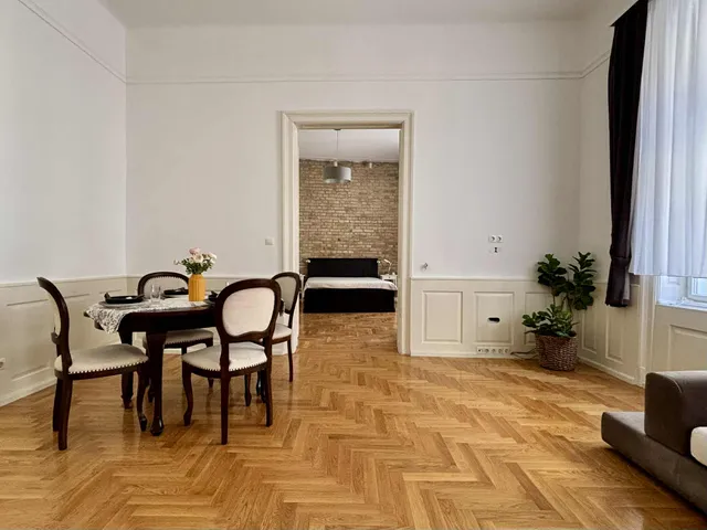 Eladó lakás Budapest VI. kerület, Nagykörúton belüli terület 91 nm