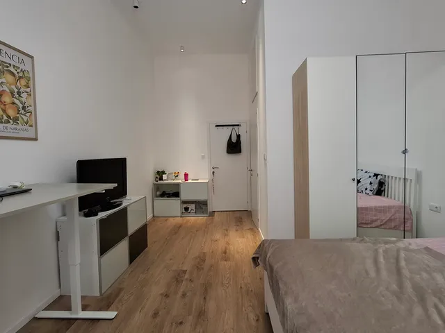 Eladó lakás Budapest VI. kerület, Nagykörúton belüli terület 76 nm