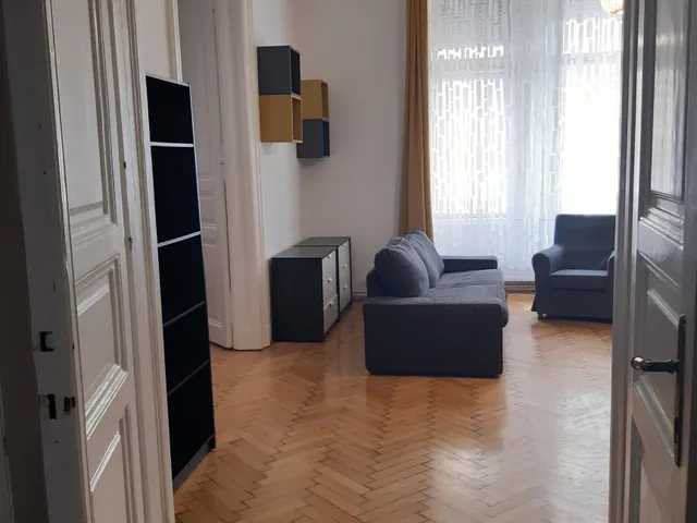 Eladó lakás Budapest VI. kerület 87 nm