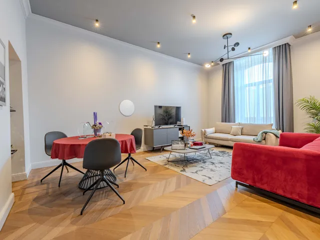 Eladó lakás Budapest VI. kerület, Nagykörúton belüli terület 160 nm