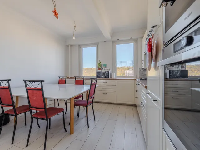 Eladó lakás Budapest III. kerület 114 nm