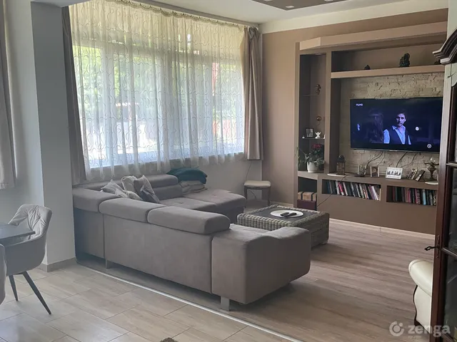 Eladó ház Balatonberény, Béke utca 400 nm