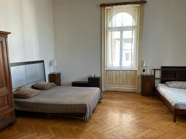 Eladó lakás Budapest VIII. kerület 77 nm