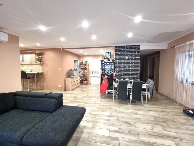 Eladó ház Tápióbicske 170 nm