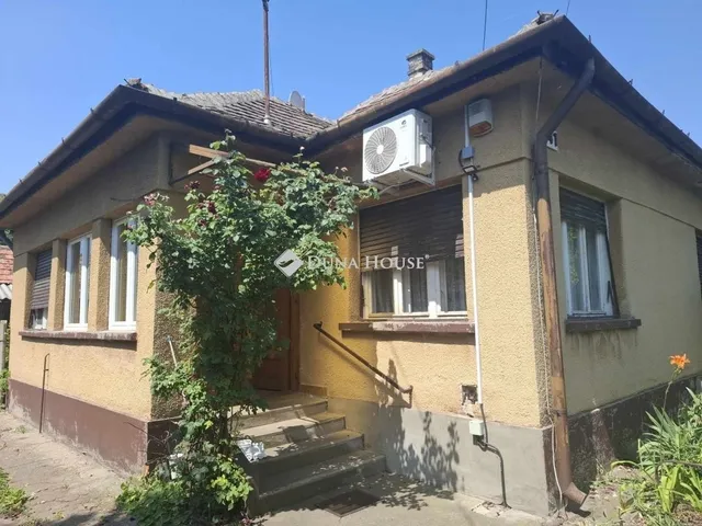 Eladó ház Tápiószele 80 nm