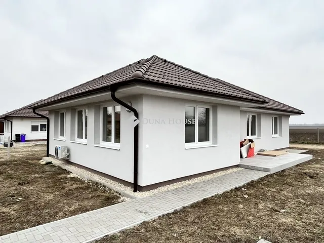 Eladó ház Albertirsa 92 nm