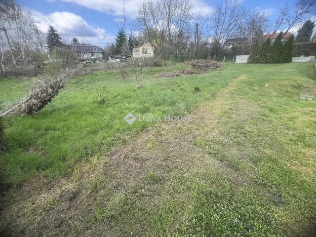 Eladó telek Dunaújváros 961 nm