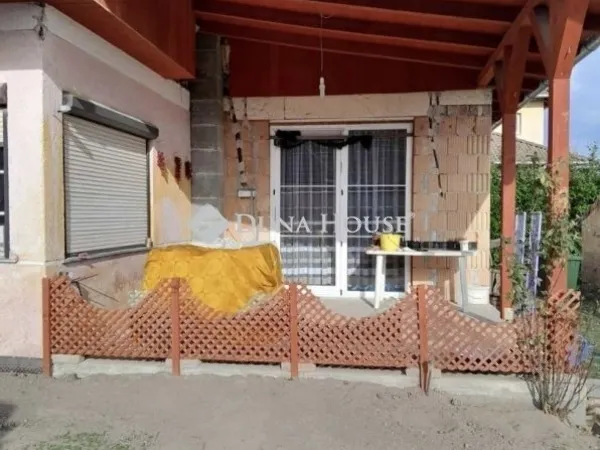 Eladó ház Kulcs 83 nm