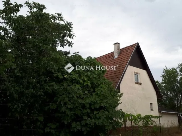 Eladó üdülő és hétvégi ház Kulcs 72 nm