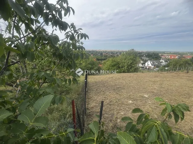 Eladó telek Kulcs 2046 nm