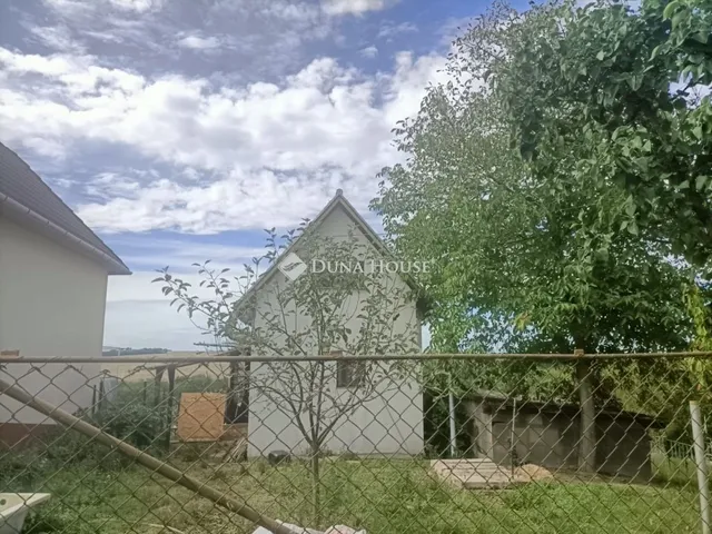 Eladó üdülő és hétvégi ház Adony 30 nm