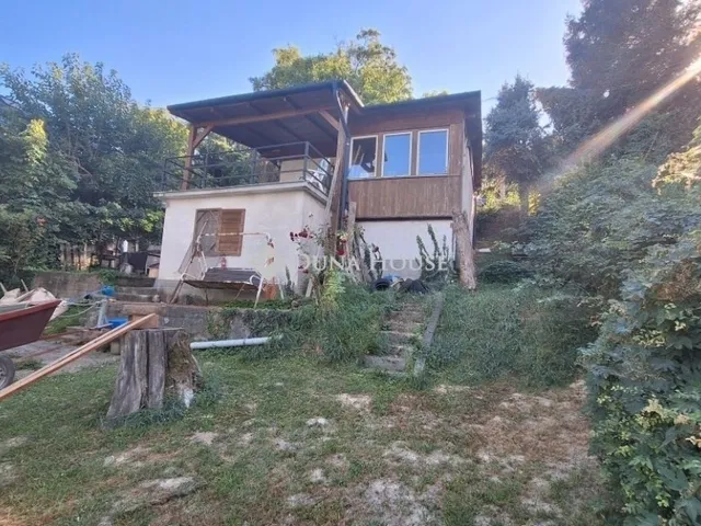 Eladó üdülő és hétvégi ház Kulcs 50 nm