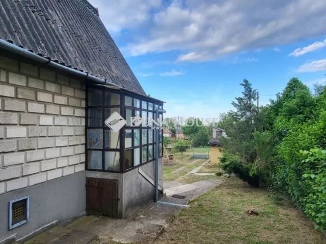 Eladó ház Kulcs 40 nm