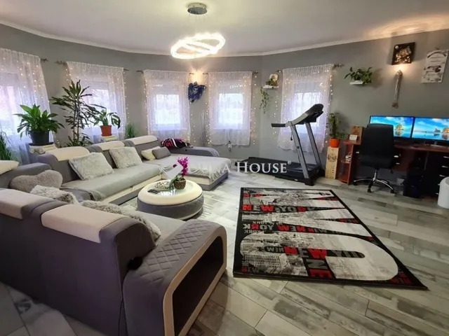 Eladó ház Rácalmás 199 nm