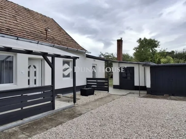 Eladó ház Adony 79 nm