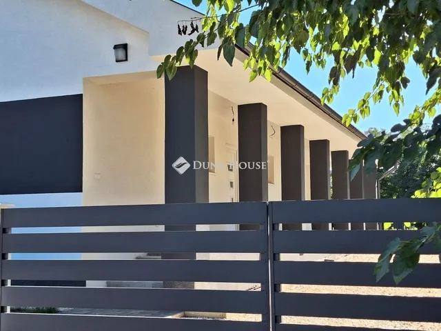 Eladó ház Hernád 79 nm