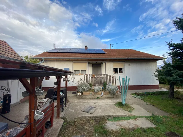 Eladó ház Nagyvenyim 62 nm